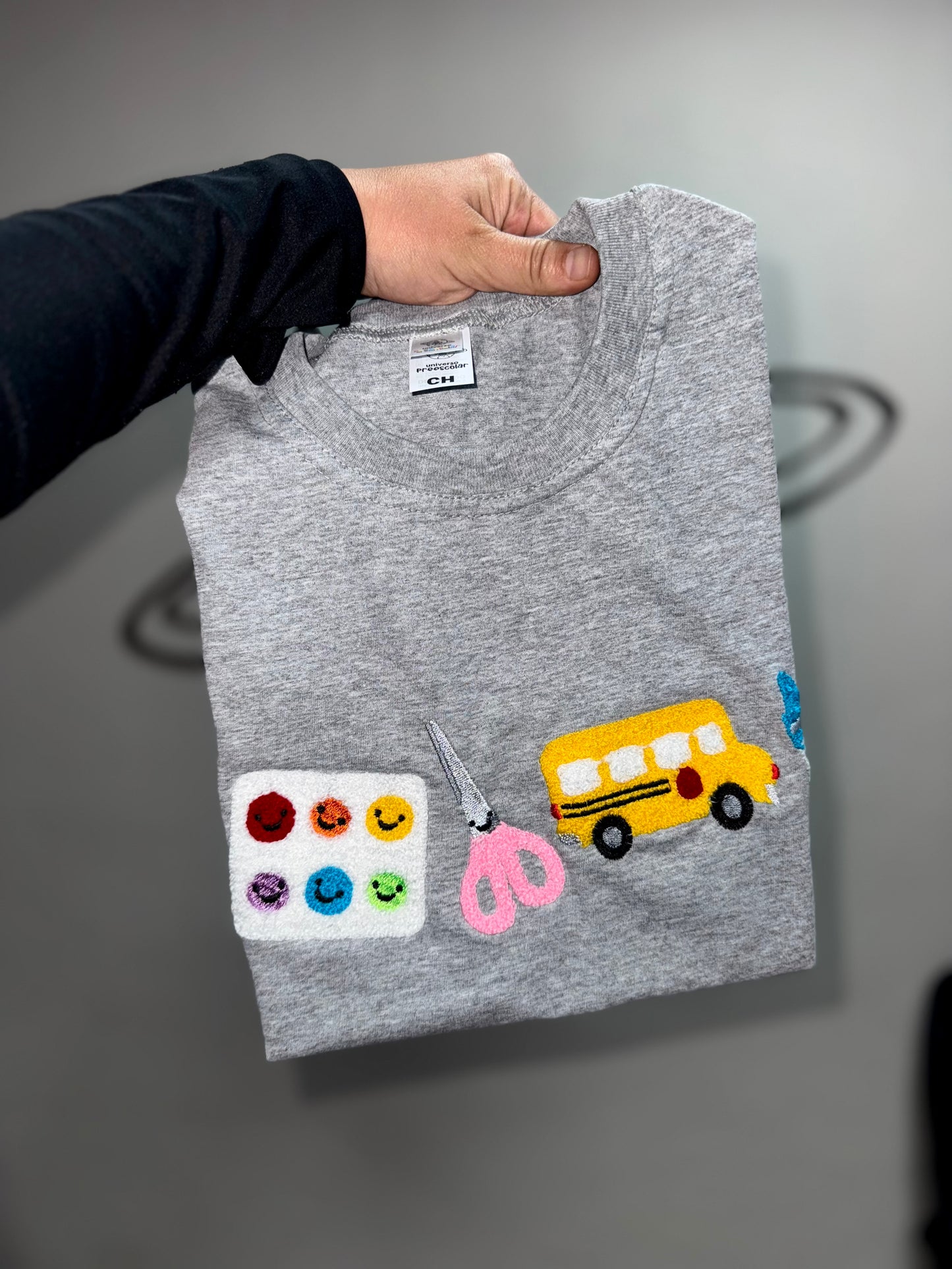 Playera school vibes