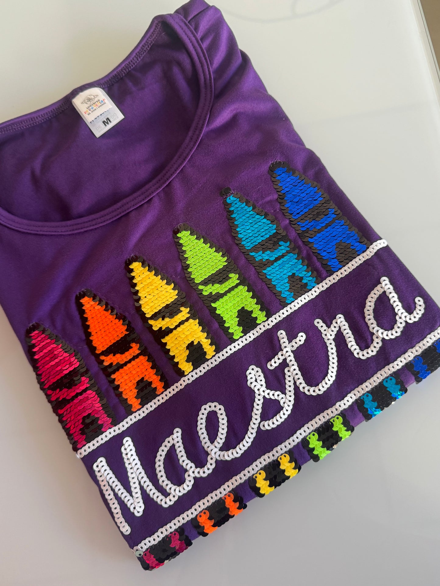 Playera crayolas morado uva